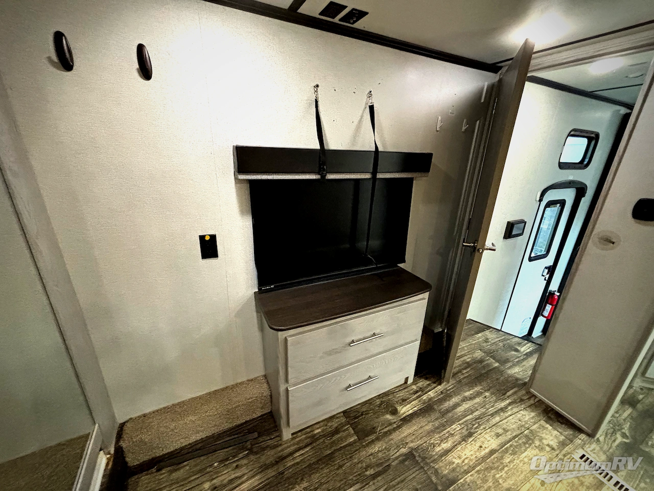 2021 Keystone Fuzion 430 Photo 13