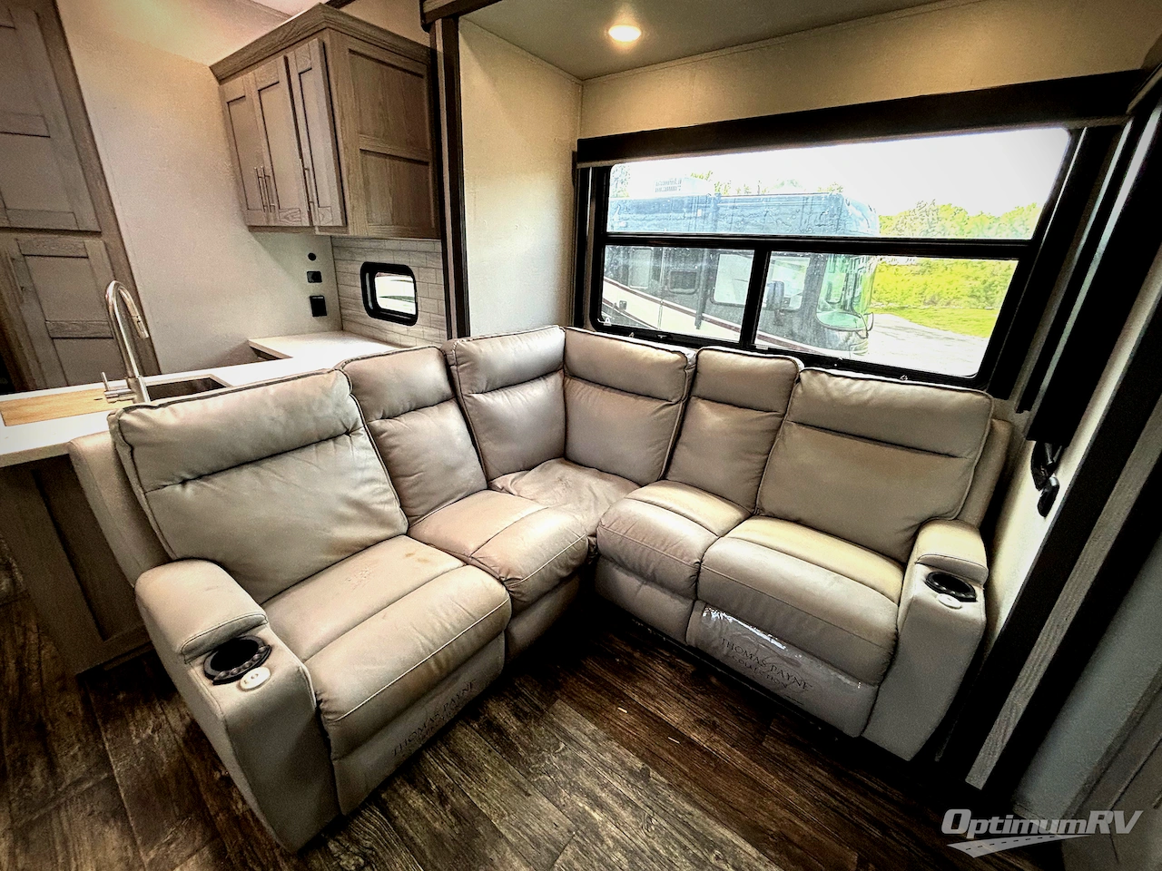 2021 Keystone Fuzion 430 Photo 17