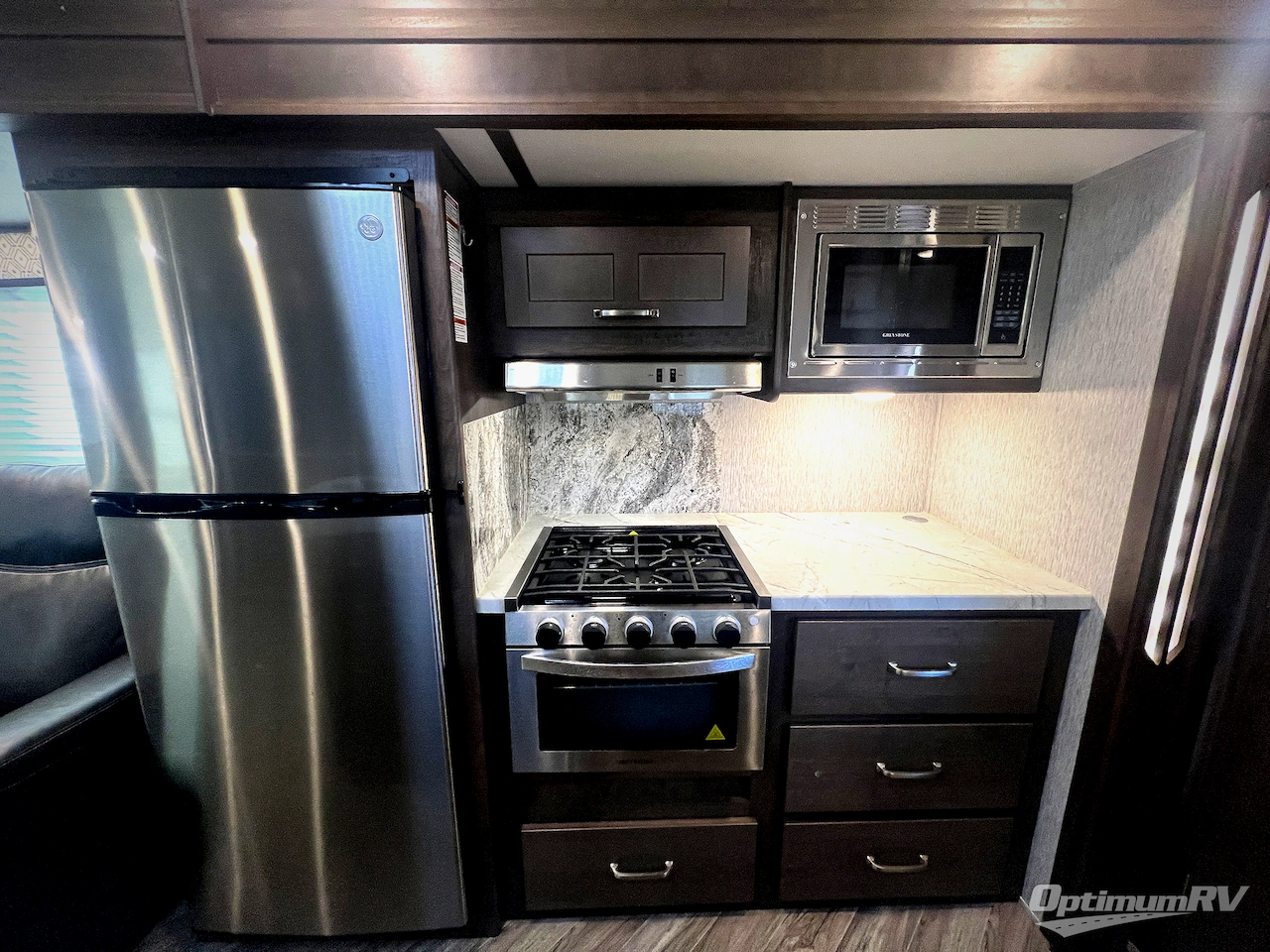 2021 Dutchmen Astoria 3373RL Photo 10