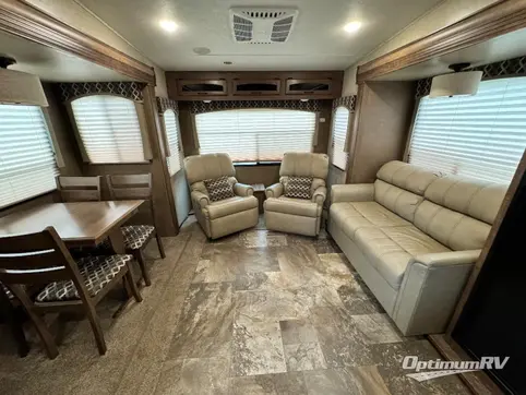 2017 Starcraft Solstice Super Lite 27RLS RV Photo 2