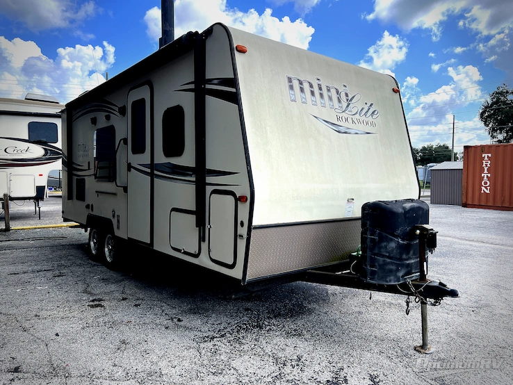 2016 Forest River Rockwood Mini Lite 2306 RV Photo 1