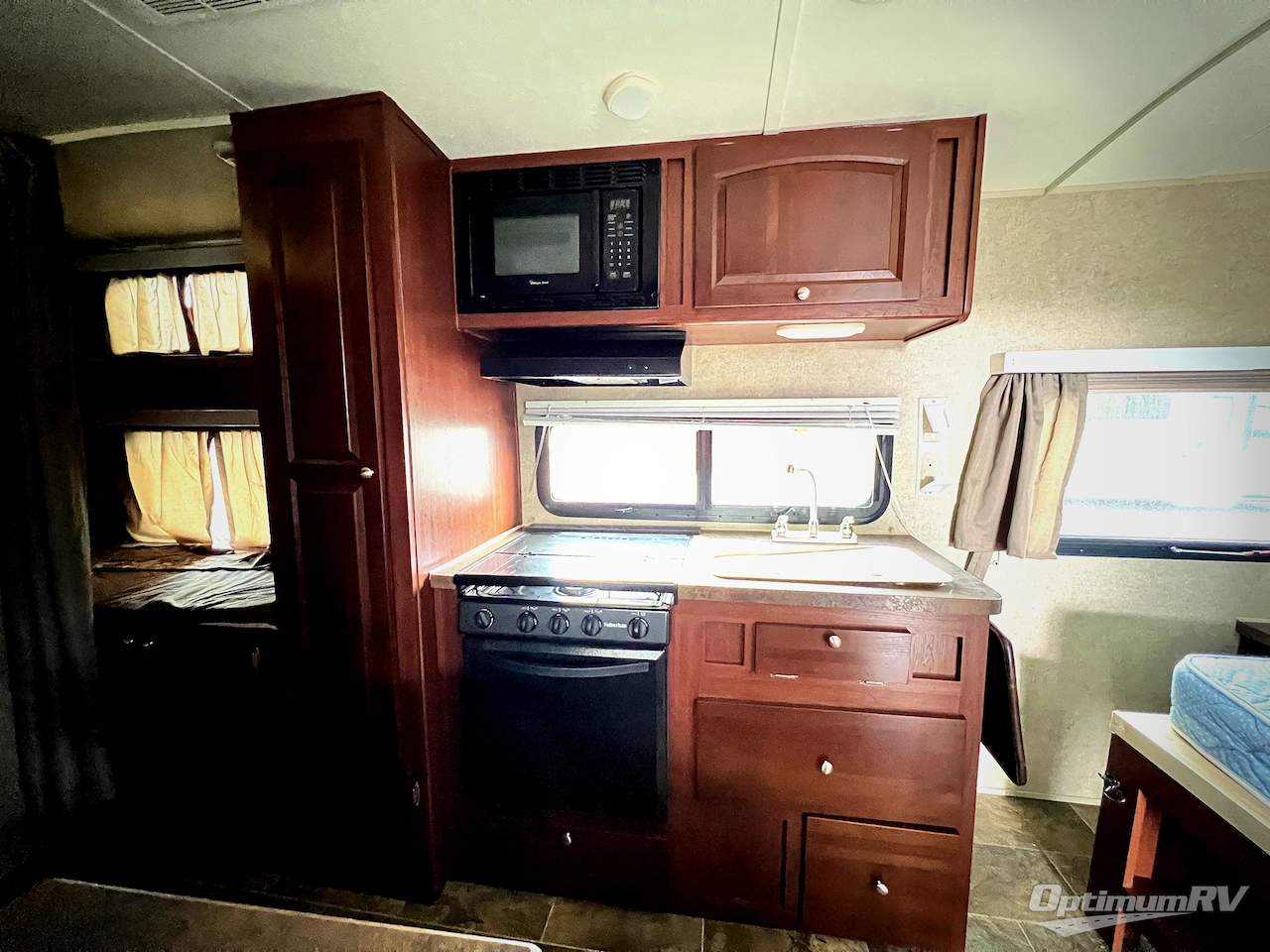 2016 Forest River Rockwood Mini Lite 2306 Photo 7