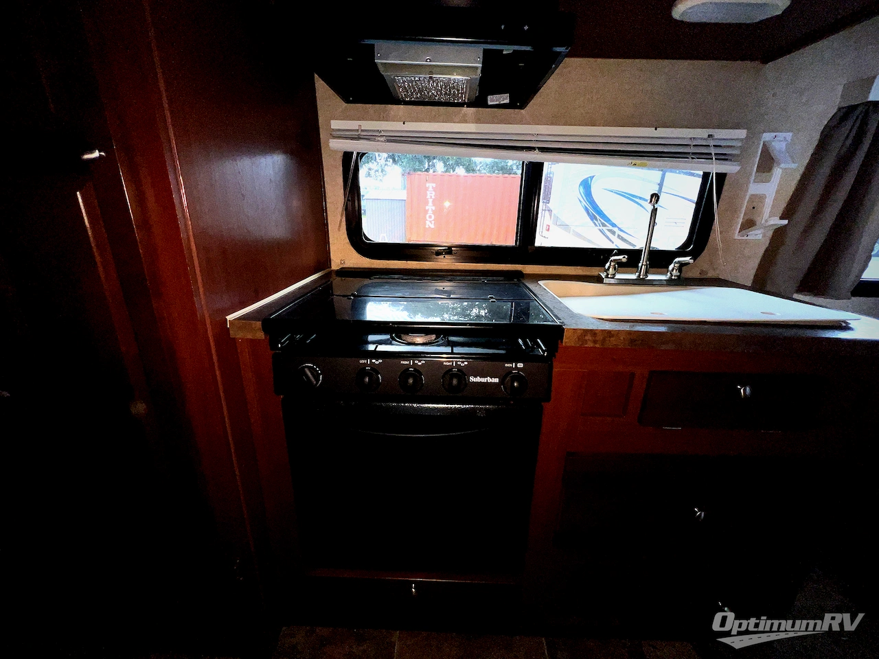 2016 Forest River Rockwood Mini Lite 2306 Photo 9