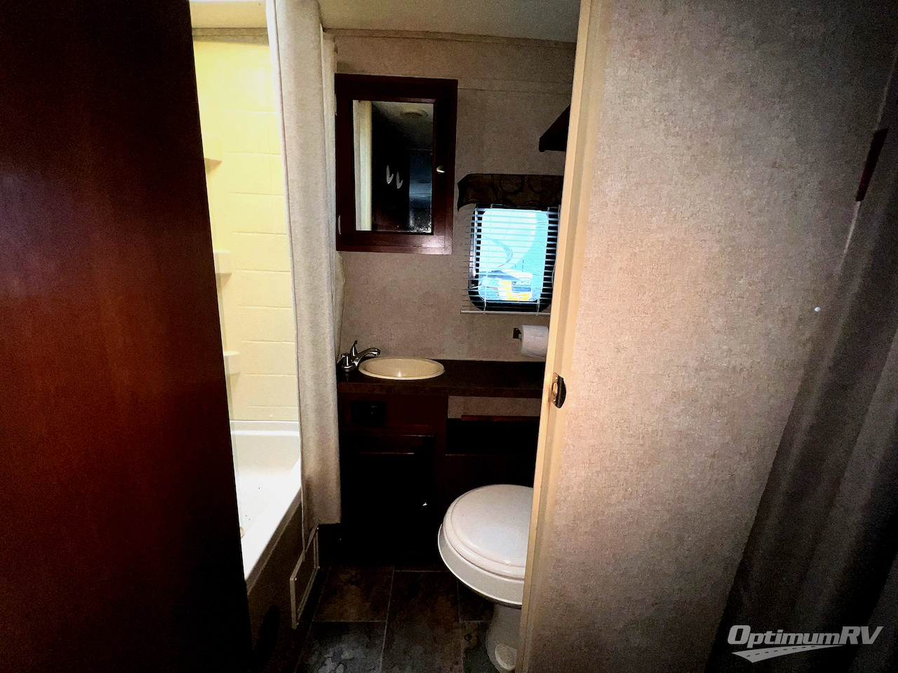 2016 Forest River Rockwood Mini Lite 2306 Photo 13