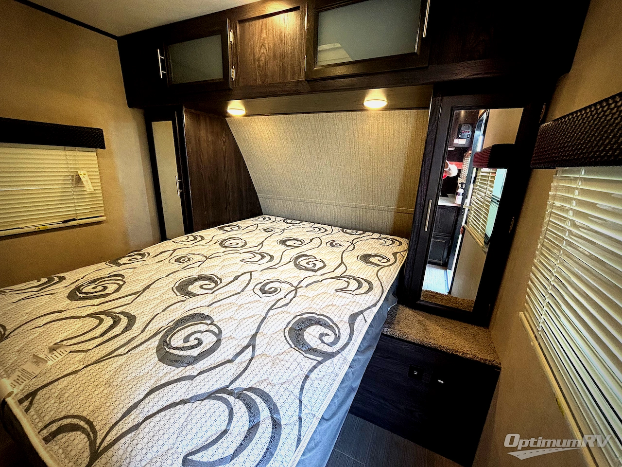 2018 Dutchmen Kodiak Ultra Lite 255BHSL Photo 13