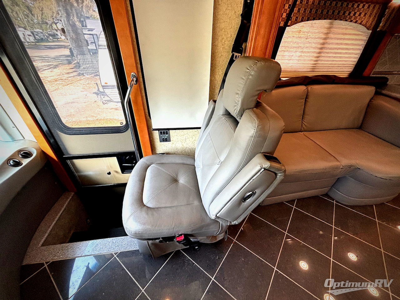 2010 Newmar Ventana 3933 Photo 9