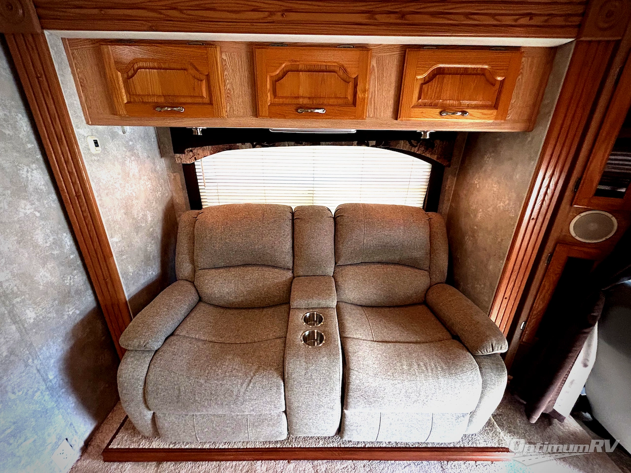 2005 Coachmen Concord 275DS Photo 13