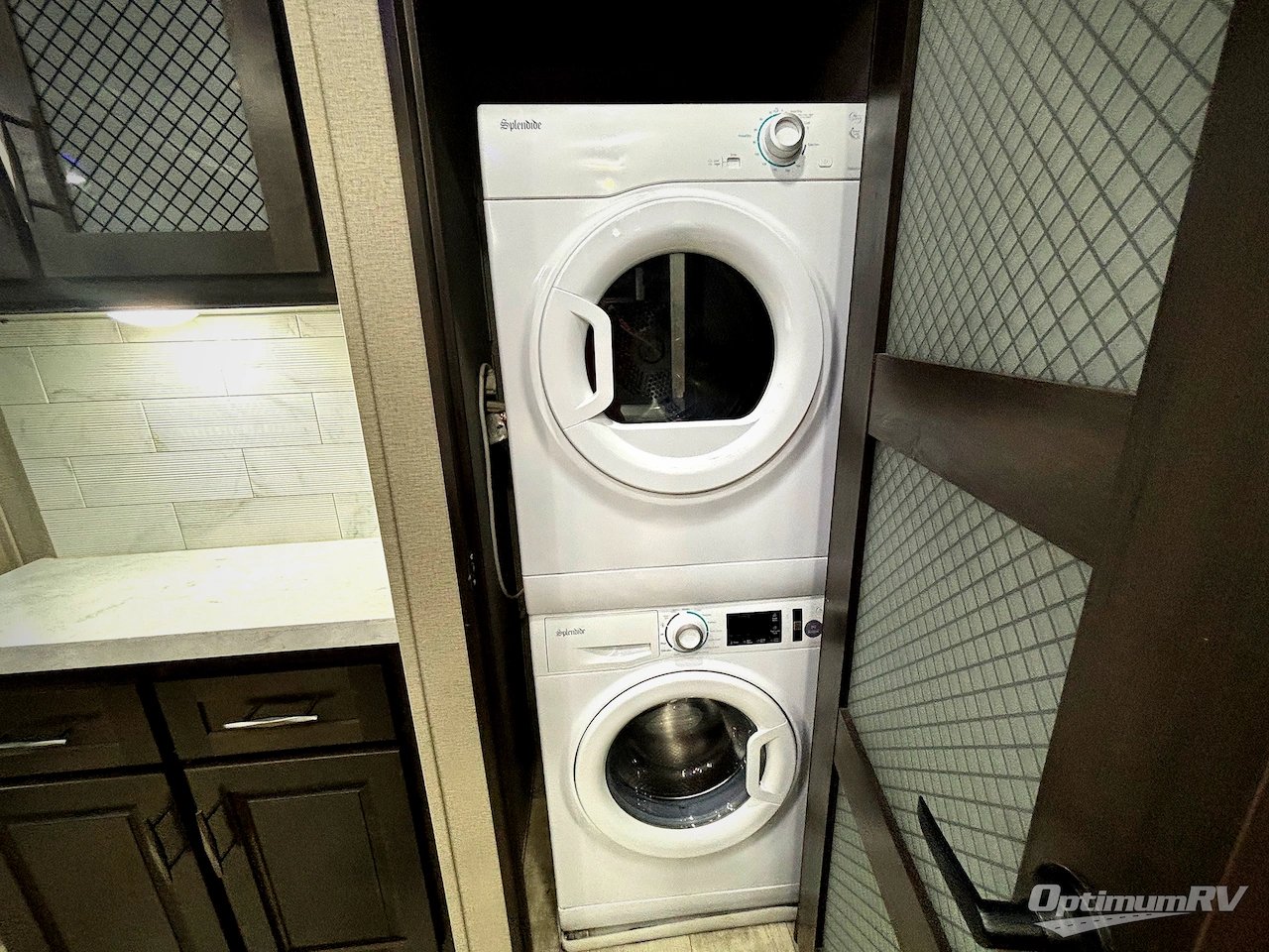 2022 Grand Design MOMENTUM 376THS Photo 15