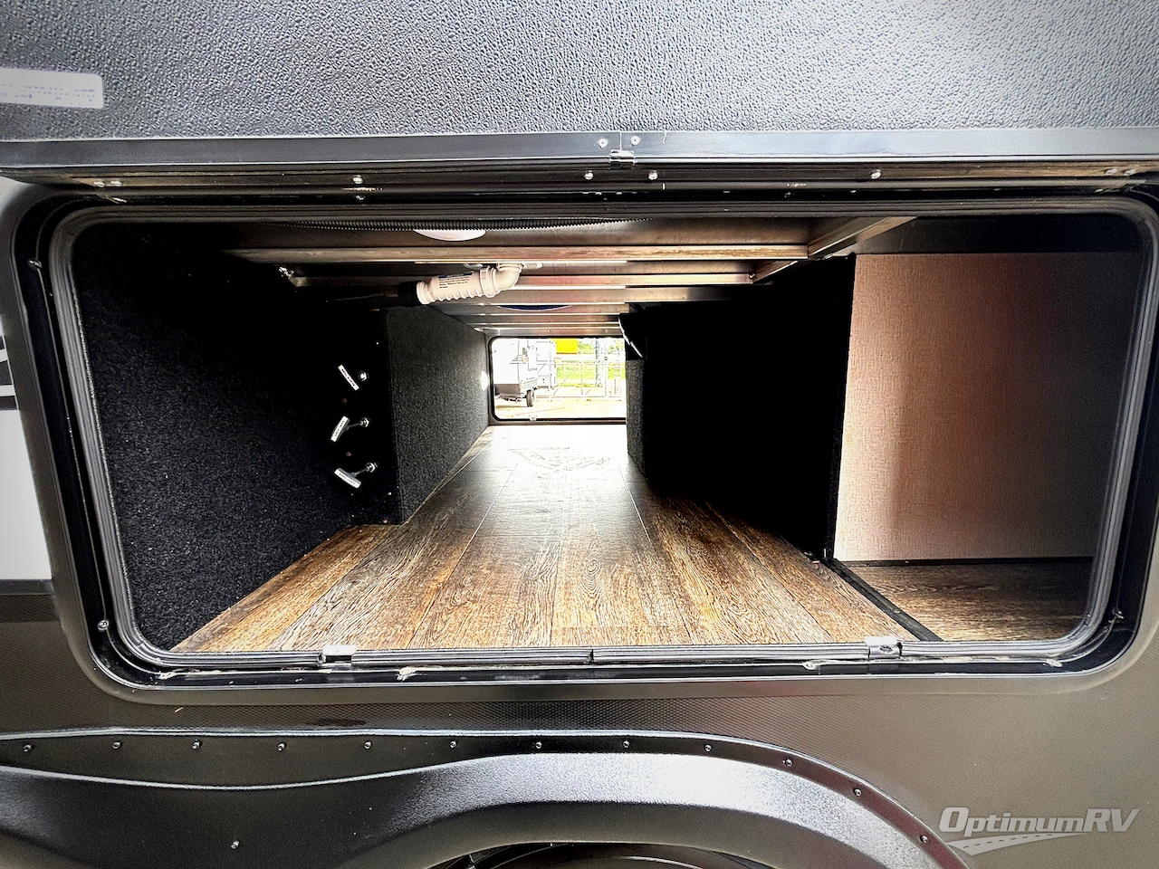 2022 Grand Design MOMENTUM 376THS Photo 24