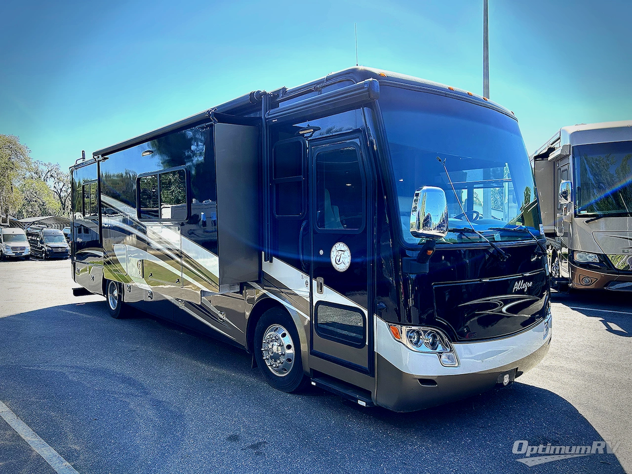 2015 Tiffin Allegro Breeze 32 BR Photo 1