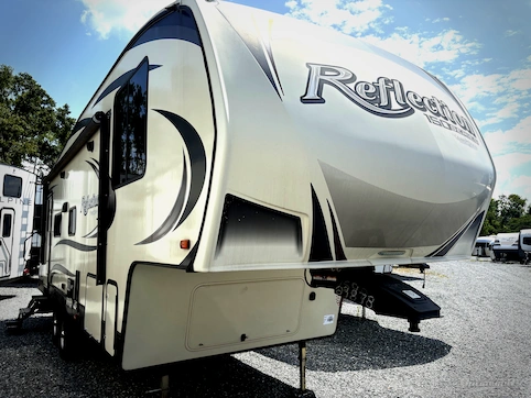 Used 2019 Grand Design Reflection 150 Series 260RD Featured Photo