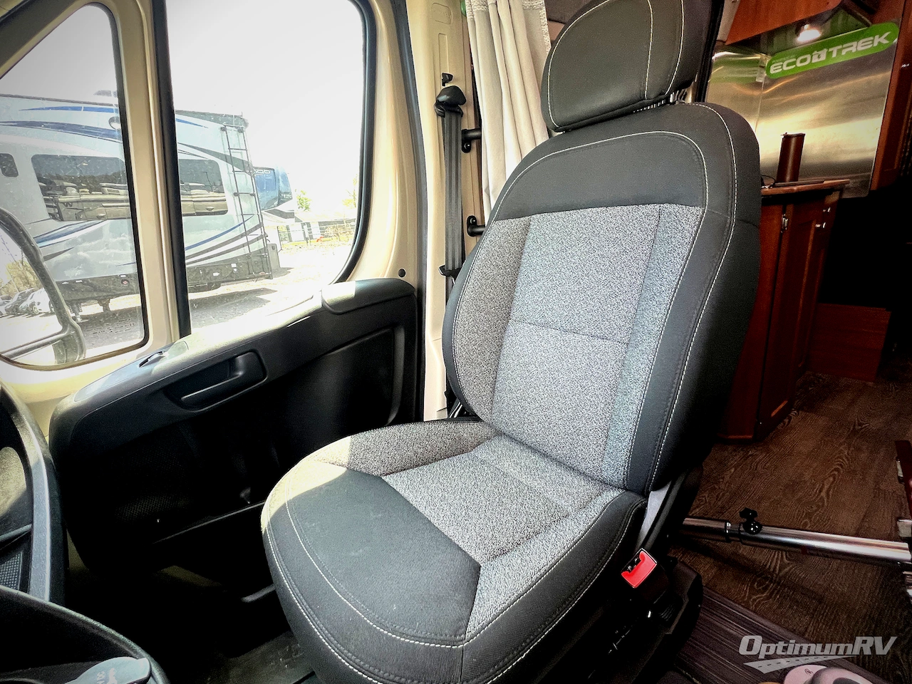 2018 Roadtrek Roadtrek ZION SRT Photo 7