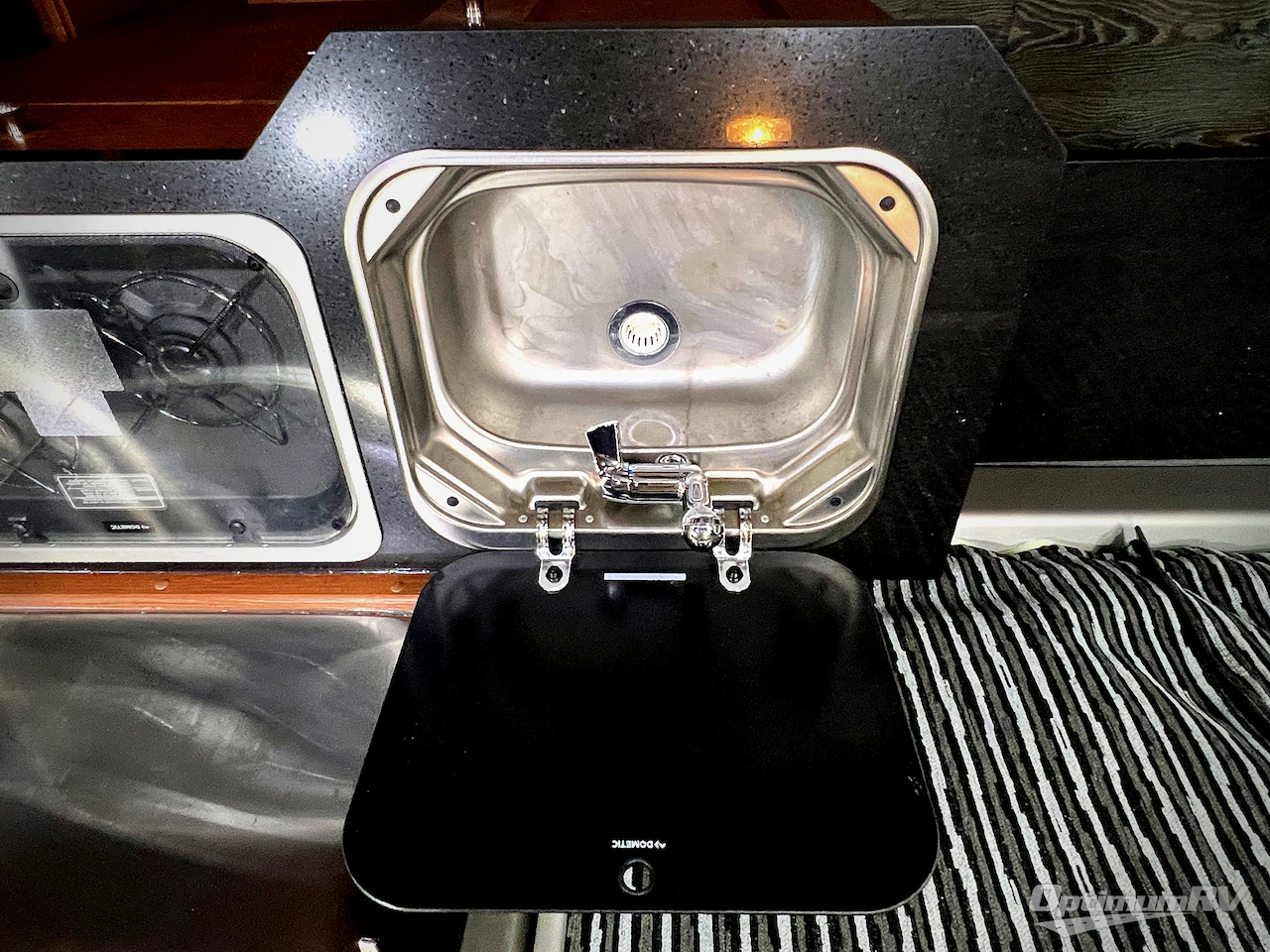 2018 Roadtrek Roadtrek ZION SRT Photo 14