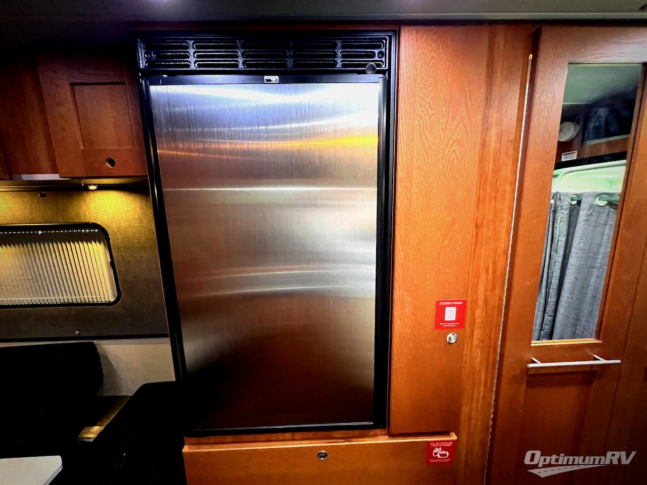 2018 Roadtrek Roadtrek ZION SRT Photo 17