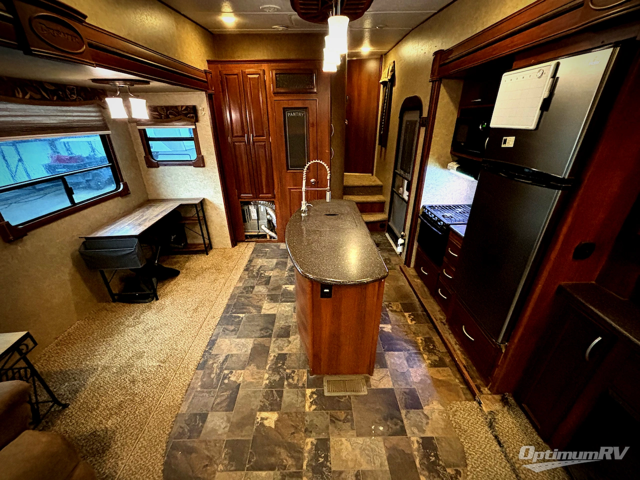 2015 Prime Time Crusader 315RST Photo 5
