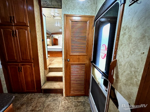 2012 Keystone Montana Big Sky 3400RL RV Photo 4