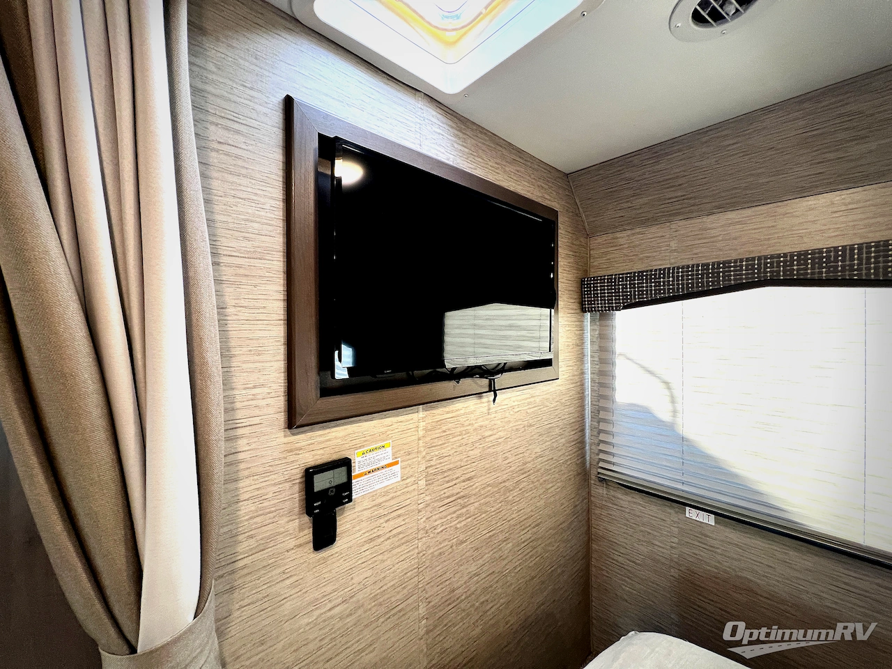 2023 Thor Chateau 24F Photo 15