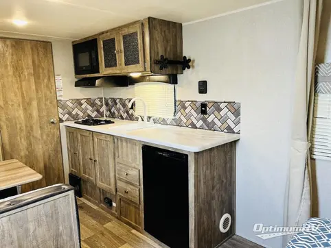 2019 Palomino Puma XLE Lite 18FBC RV Photo 3