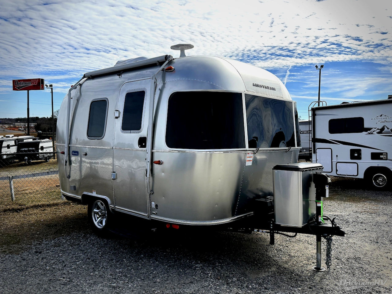 2024 Airstream Bambi 16RB Photo 1