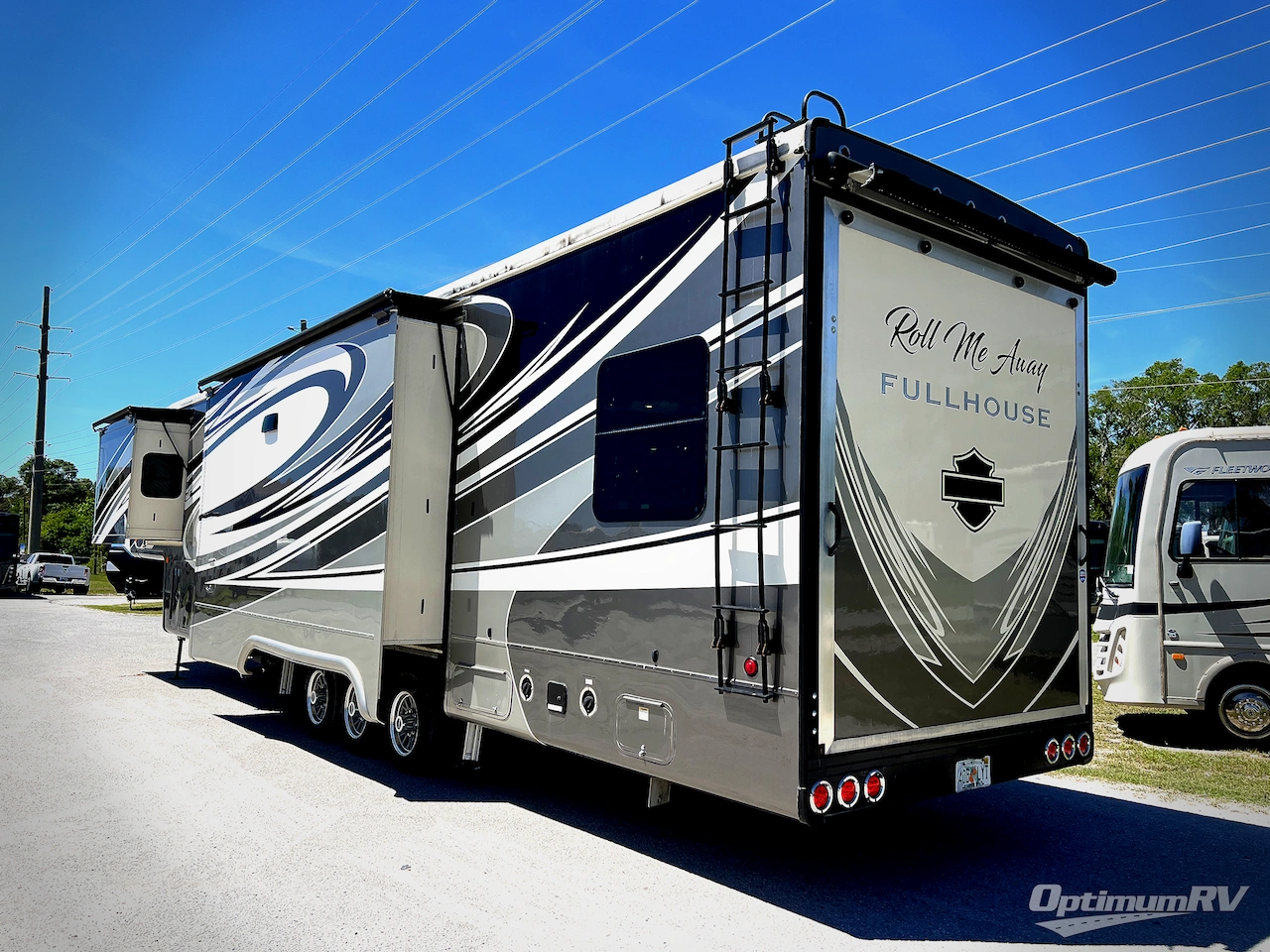 2020 DRV Luxury Suites FullHouse JX450 Photo 2