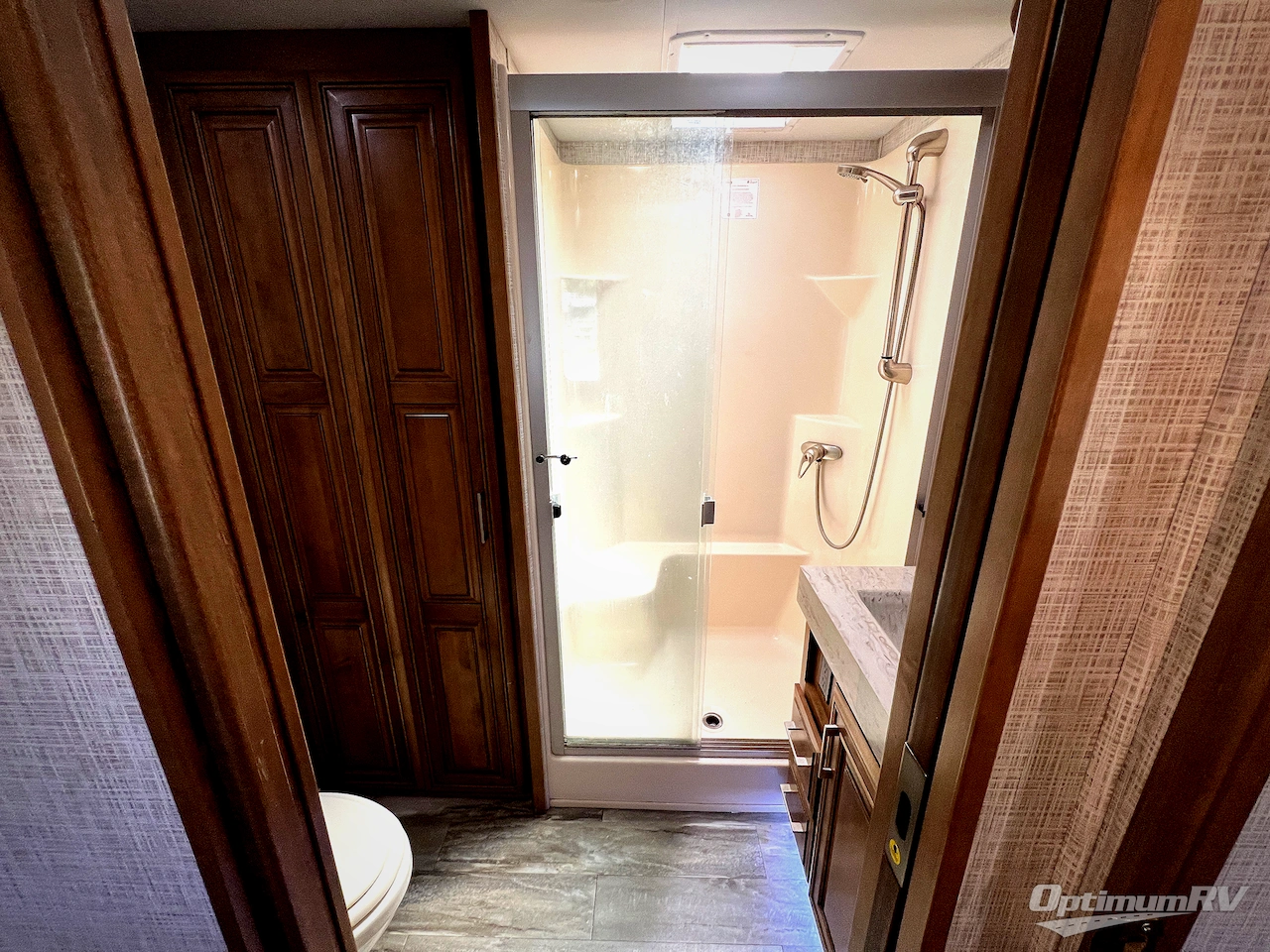 2020 DRV Luxury Suites FullHouse JX450 Photo 23