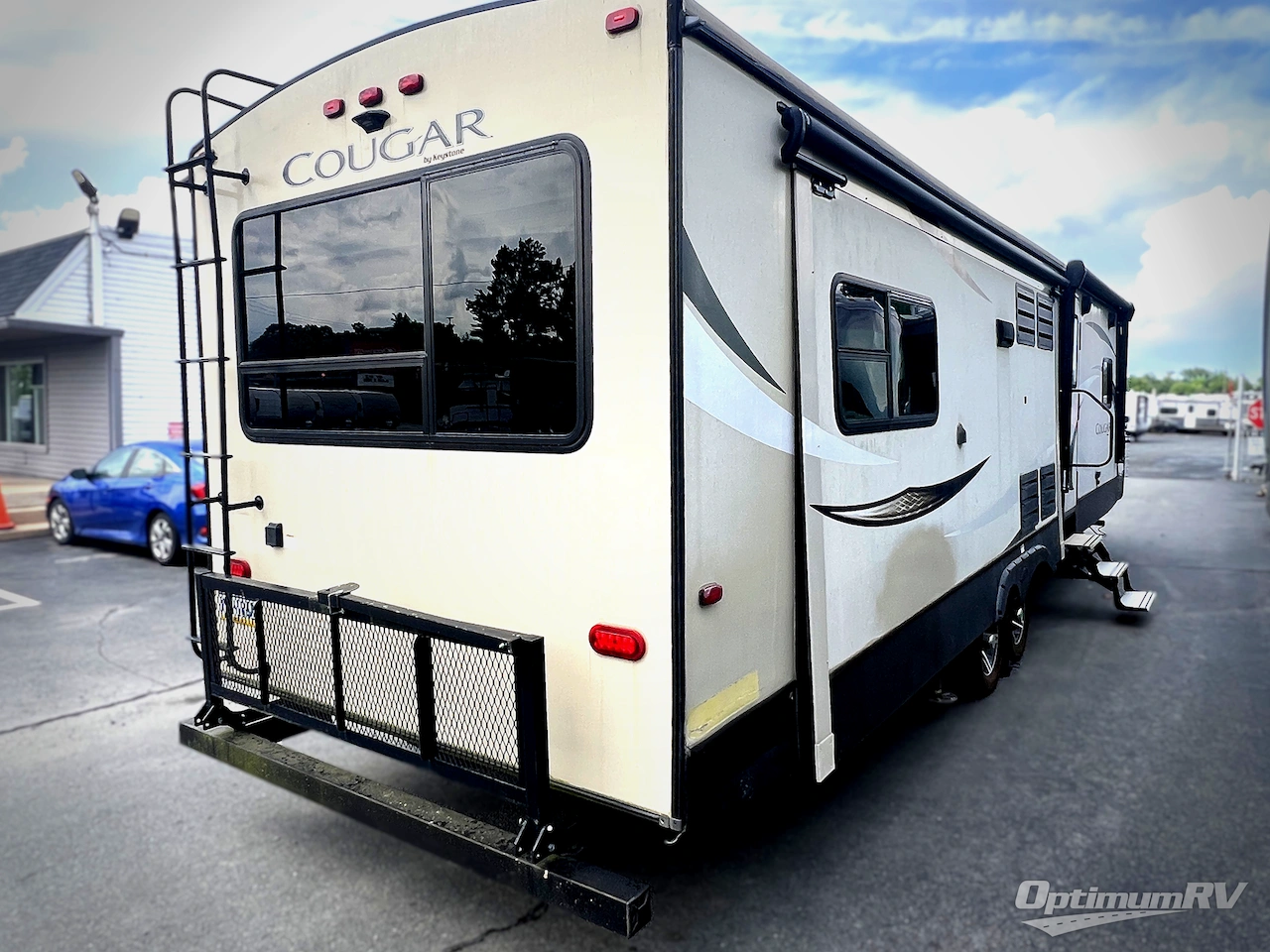 2019 Keystone Cougar Half-Ton Series 33SAB Photo 3