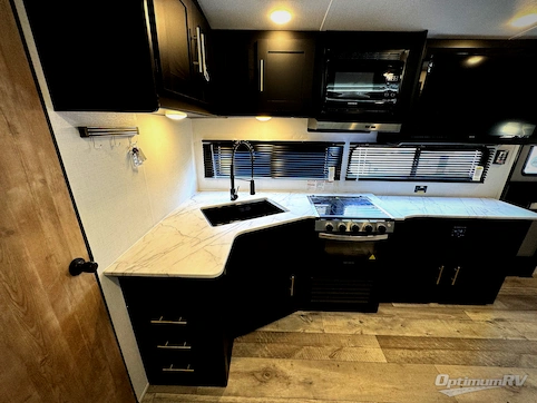 2023 Keystone Springdale 286BHU RV Photo 3