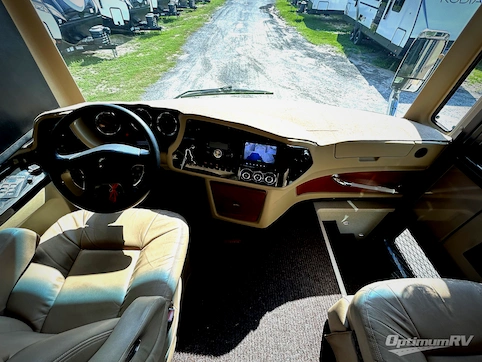 2017 Tiffin Phaeton 40AH RV Photo 2