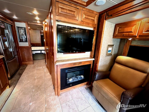 2017 Tiffin Phaeton 40AH RV Photo 3