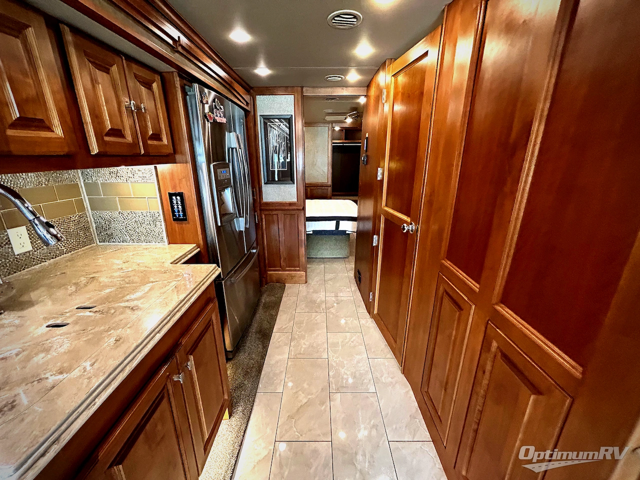 2017 Tiffin Phaeton 40AH Photo 16