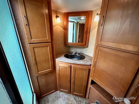 2009 Cruiser ViewFinder V-21FB RV Photo 3