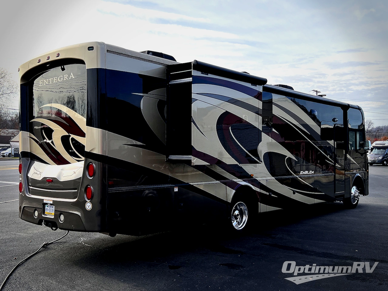 2020 Entegra Emblem 36U Photo 2