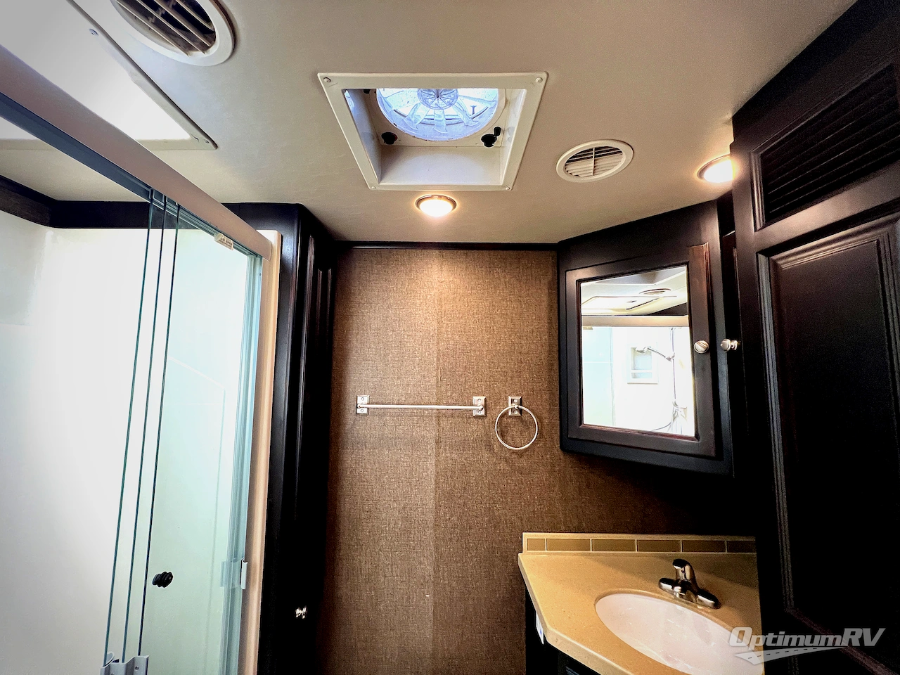 2017 Tiffin Allegro 36 UA Photo 22