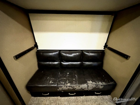 2019 Grand Design Imagine 3170BH RV Photo 4