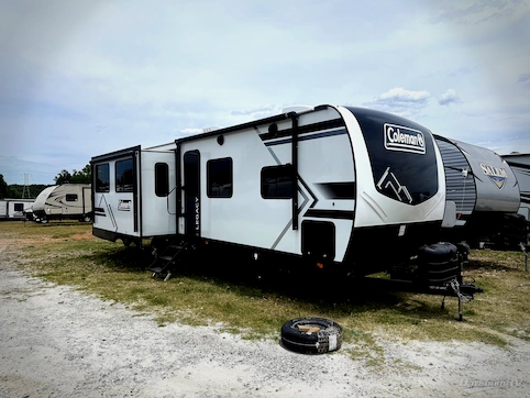 Used 2026 Keystone Coleman Legacy 2950RL Featured Photo