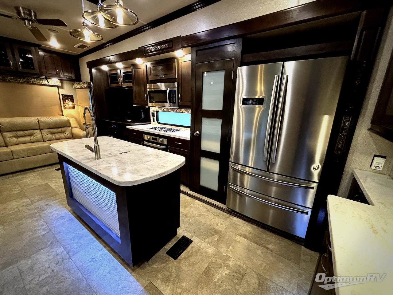 2019 Forest River Cedar Creek Hathaway Edition 38DBRK Photo 17