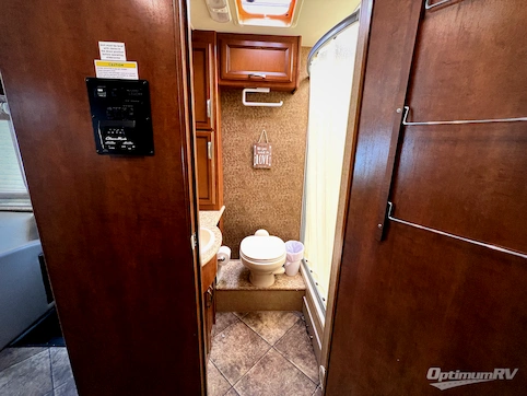 2015 Thor ACE 29.2 RV Photo 4