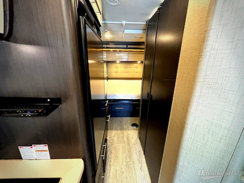 2018 Thor Gemini 24TF RV Photo 4