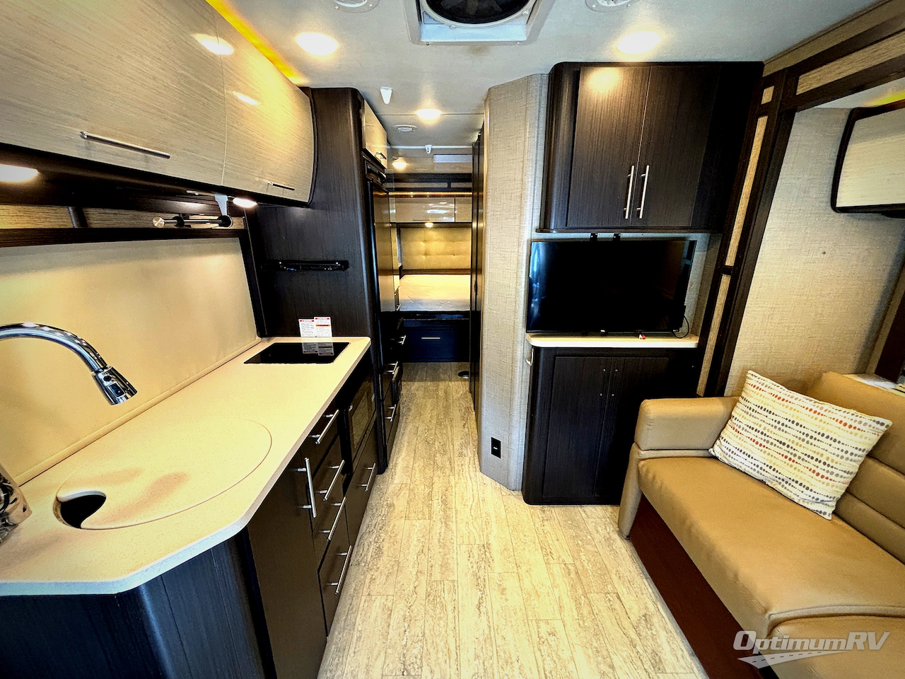 2018 Thor Gemini 24TF Photo 4