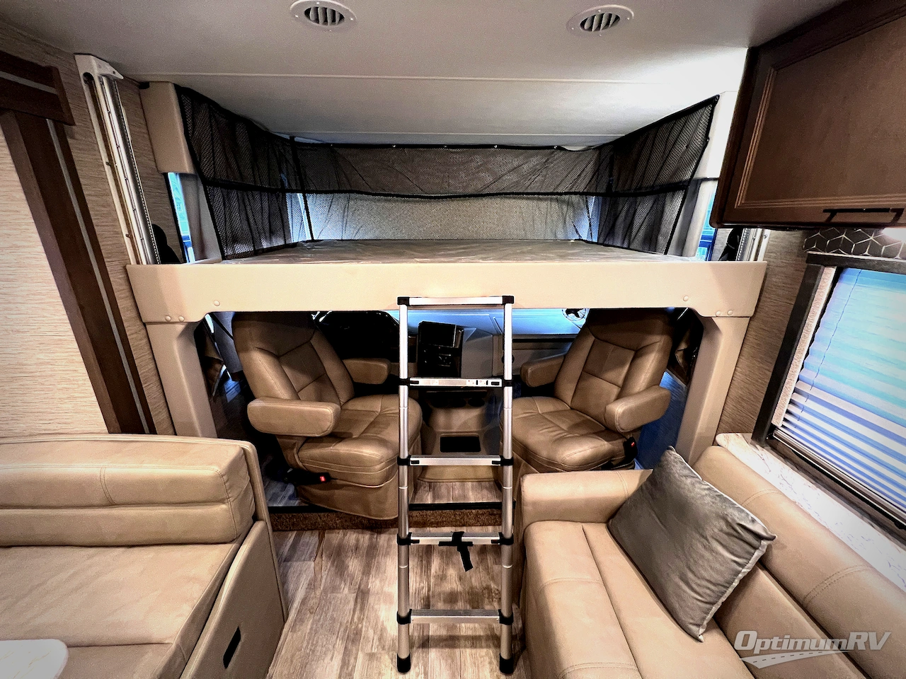 2023 Thor Freedom Traveler 30A Photo 11