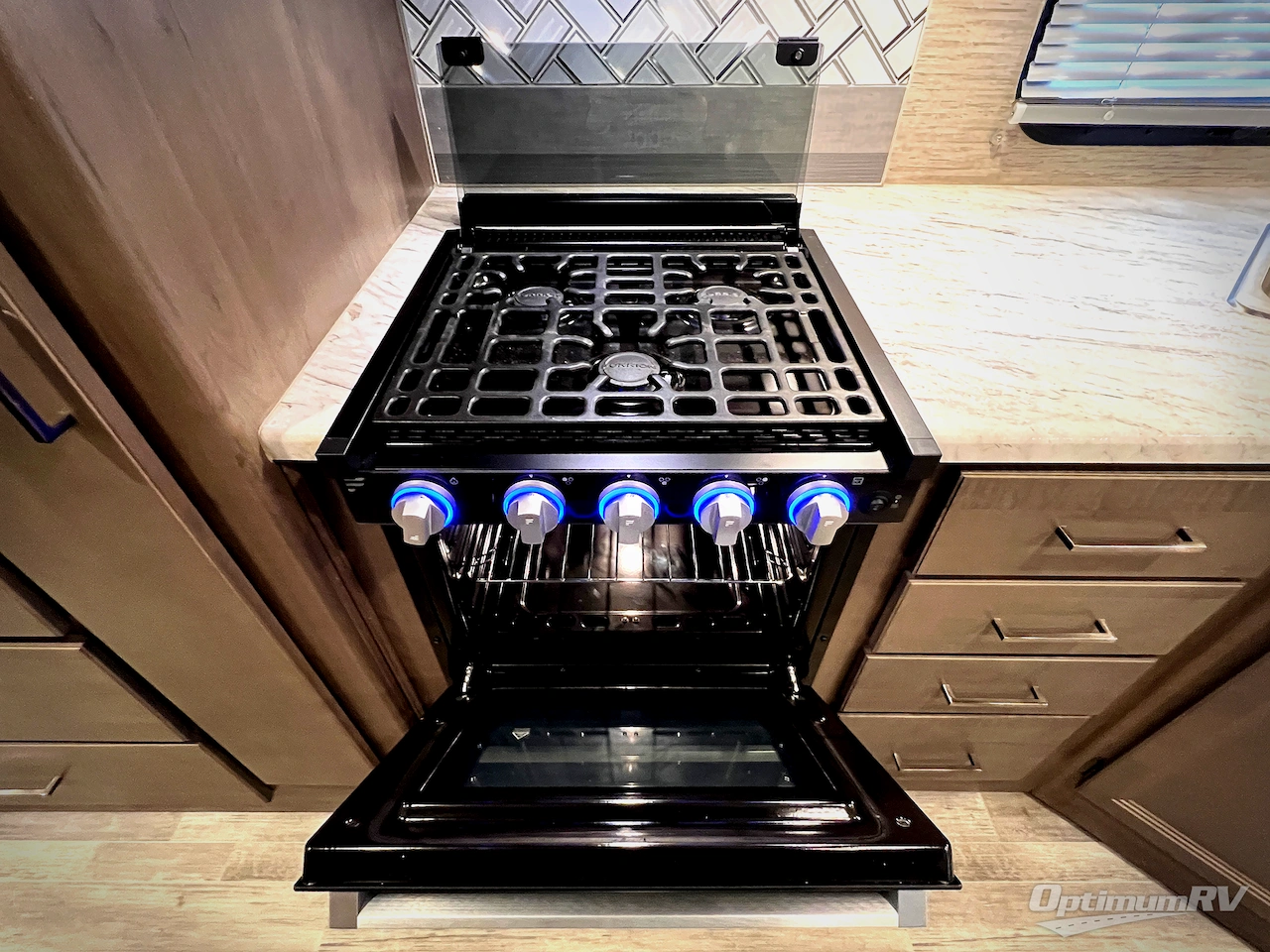 2023 Thor Freedom Traveler 30A Photo 29