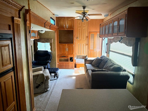 2006 Forest River Cardinal 37RK RV Photo 2