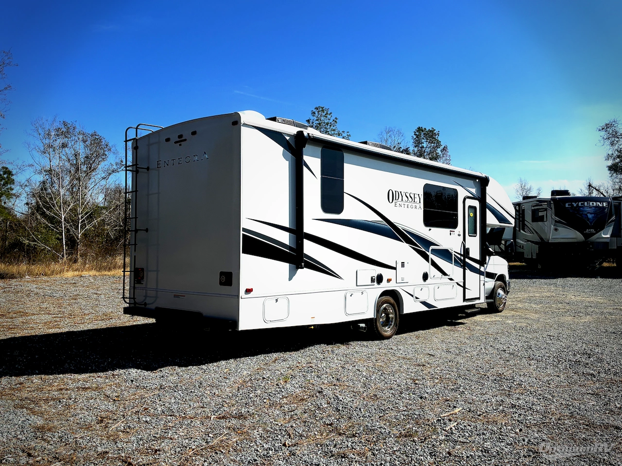2025 Entegra Odyssey 27U Photo 2