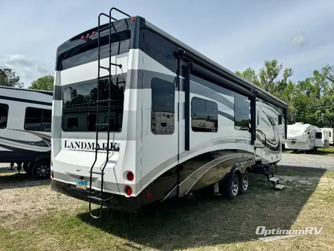 2016 Heartland Landmark 365 Orlando RV Photo 2