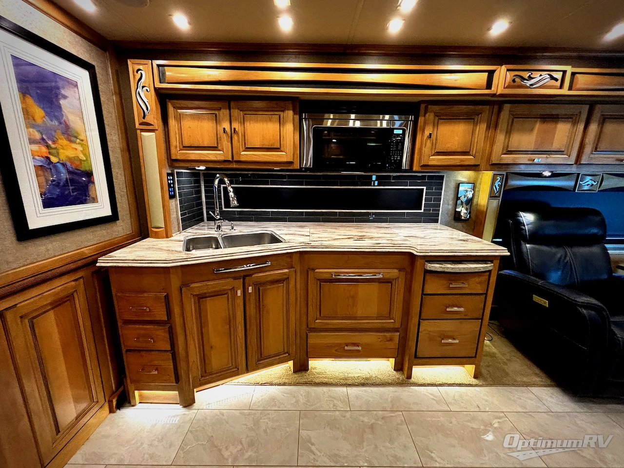 2019 Tiffin Phaeton 44OH Photo 6