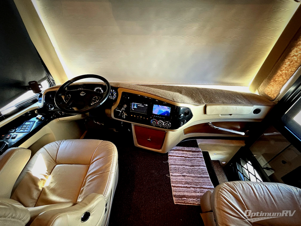 2019 Tiffin Phaeton 44OH Photo 8