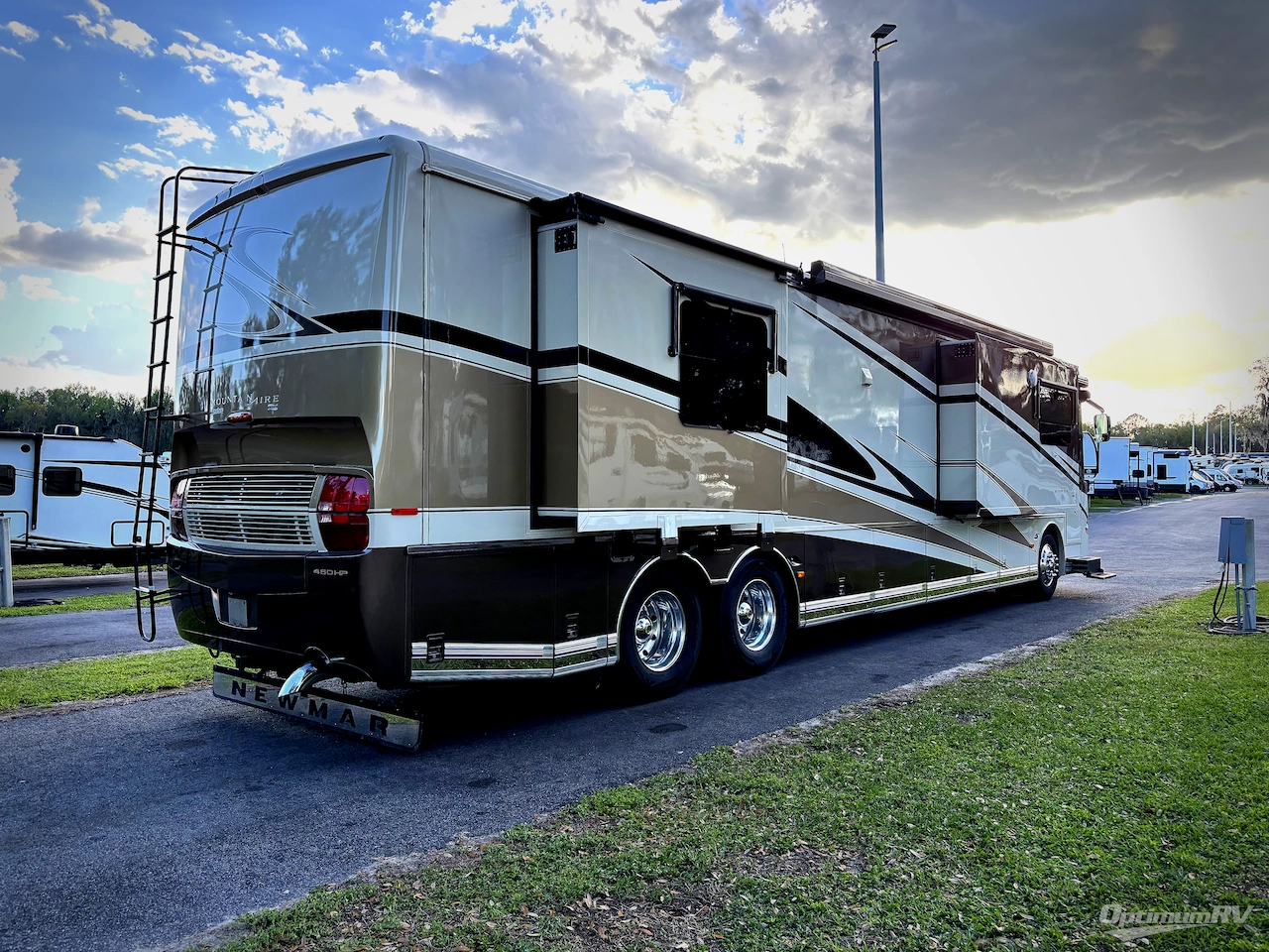 2008 Newmar Mountain Aire Diesel MADP 4529 Photo 2