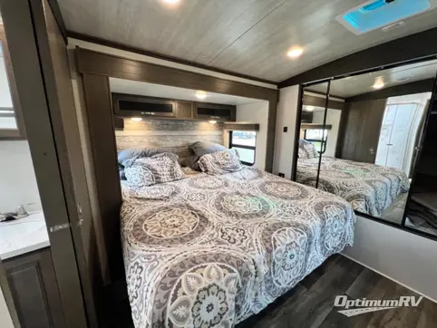 2022 Keystone Cougar Half-Ton 30RKD RV Photo 3