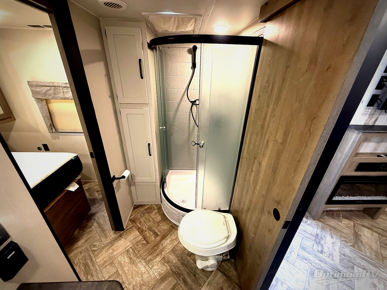 2023 Palomino Puma 28BHFQ Photo 9