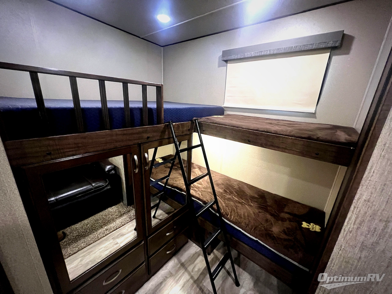 2019 Grand Design Solitude S-Class 3740BH Photo 32